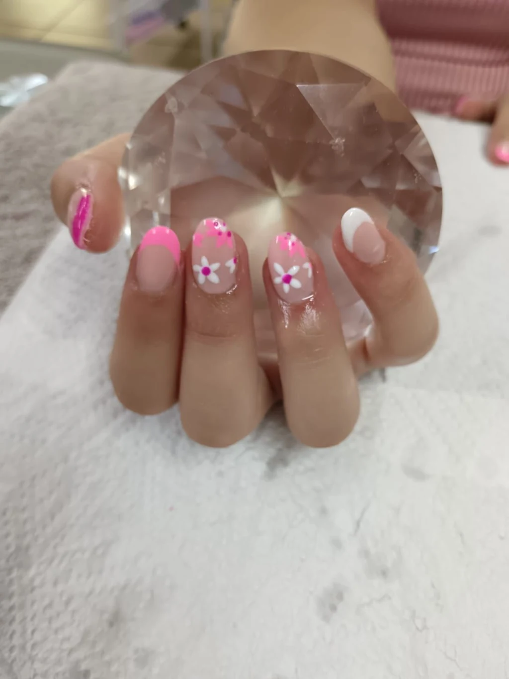 Nails done at Neon Moon Nail & Beauty, Sasolburg: soft pink with hand-painted daisies